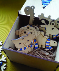 Gift Box With Ribbon Christmas Tree Engraved Snowflake Toys Monkey Dinosaurs Giraffe Cat