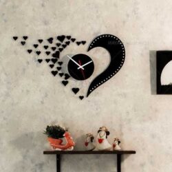 Love Design Flying Hearts Wall Clock