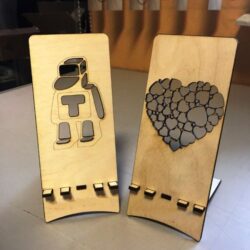 Heart phone holder and robot