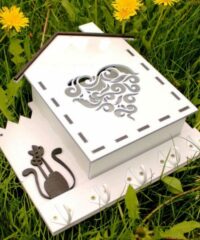 House-shaped gift box