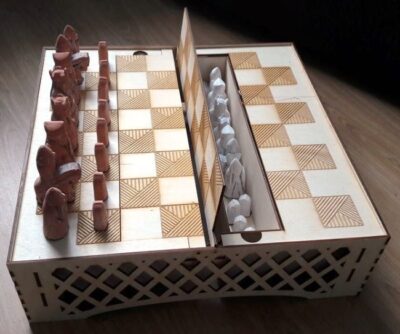 Chessboard-box