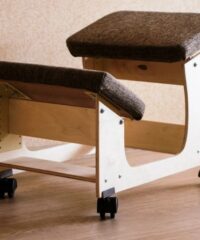 Plywood knee chair