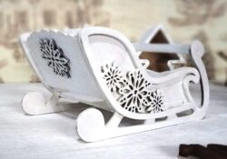 Sleigh with Snowflake