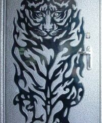 Tiger at the door