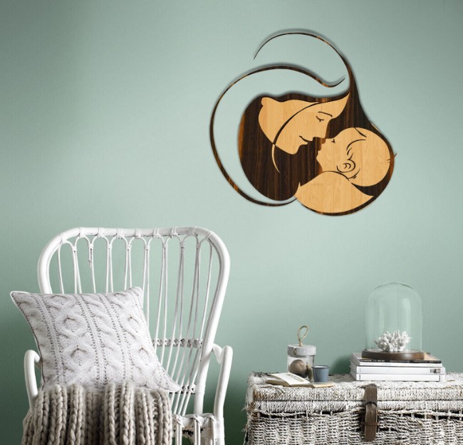 Mother with baby wall decor