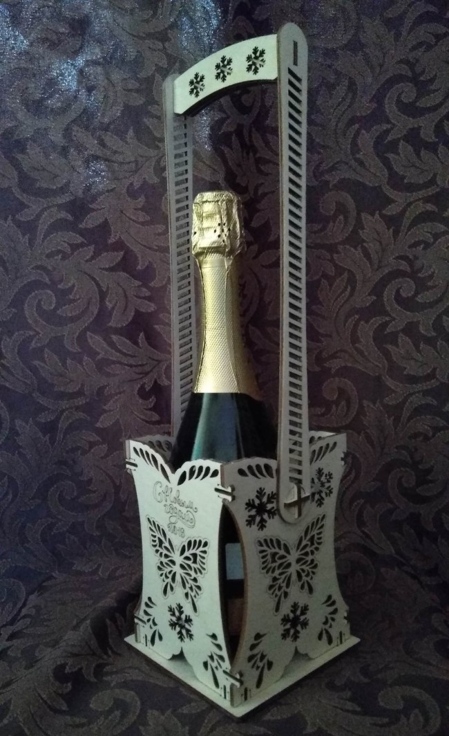 Decorative Wooden Wine Bottle Caddy