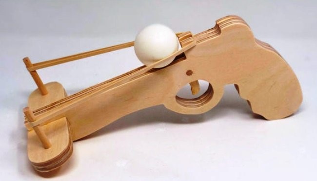 Ping pong gun