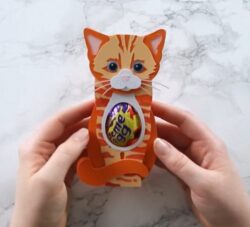 Cat Easter egg holder