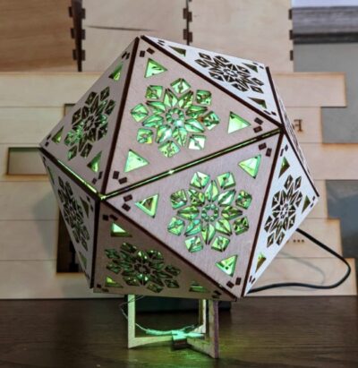 Icosahedron shadow lamp