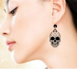 Skull earring