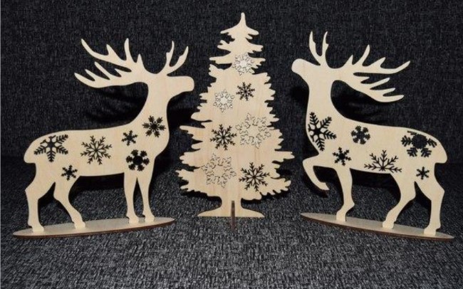 Christmas Tree And Deer